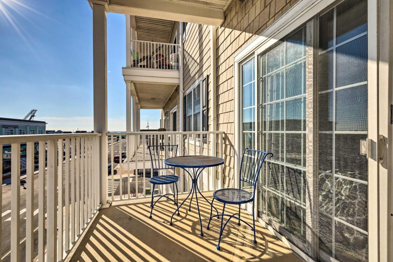 Downtown Ocean City Condo Balcony With Inlet View Exterior photo